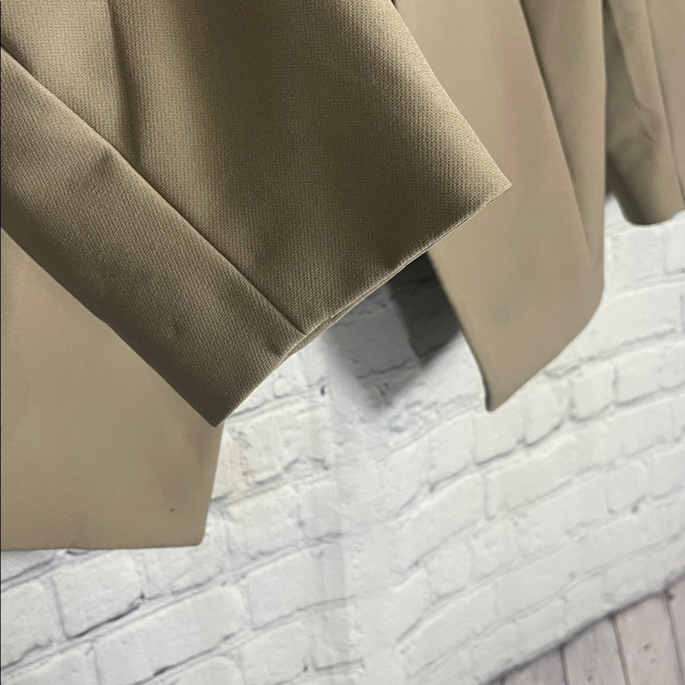 Express Women's Open-Front Taupe Tan Office Business Casual Blazer Size 12 - Picture 4 of 9